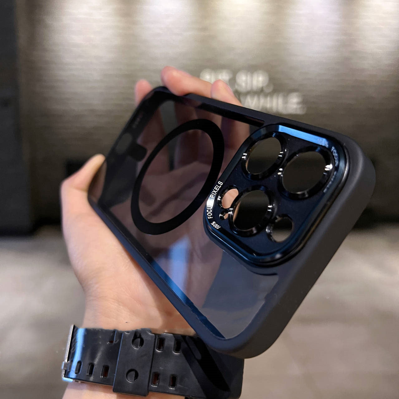 Metal Lens Magnetic Phone Case - Casa De Renova 